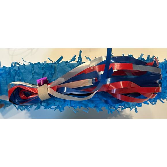 New Marvel Power Party Avengers Piñata 17.5” W x 3.25” D x 17.5” H 2 lb Capacity - Picture 3 of 3